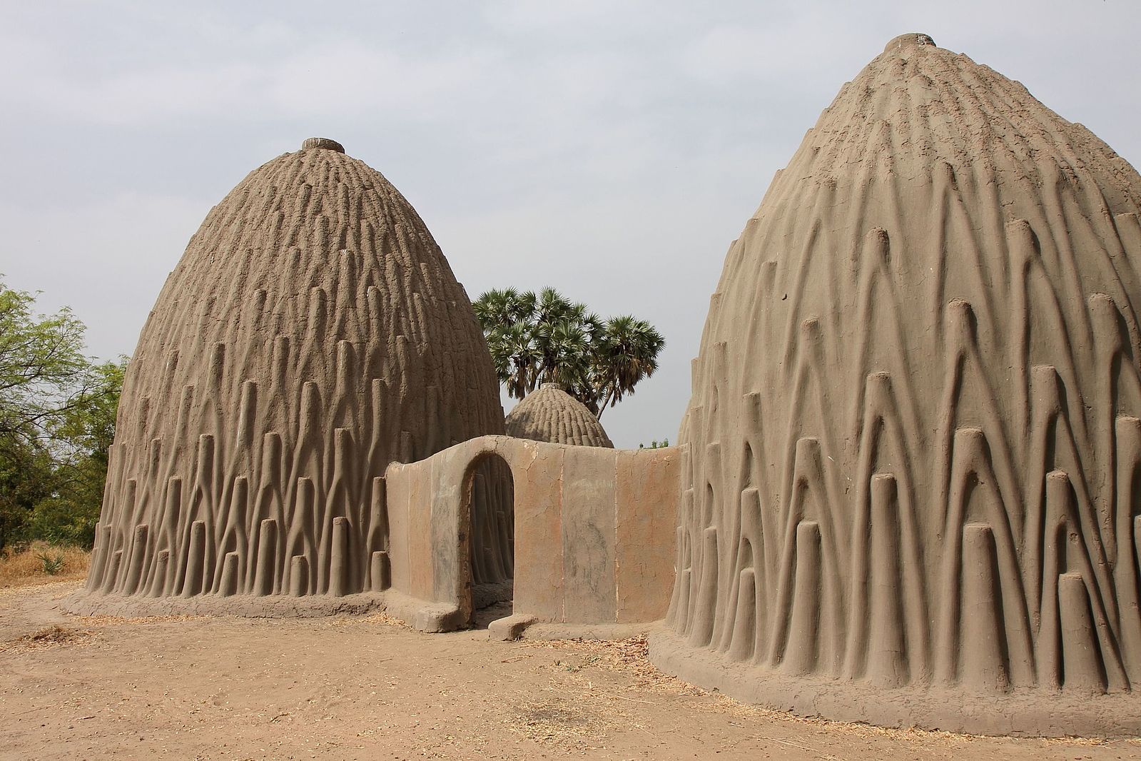 Arquitetura Vernacular | Viviendas da Comunidade Musgum: casas em cúpulas de argila.