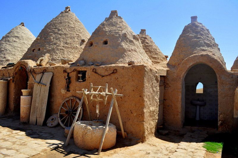 Arquitetura Vernacular | Casas Colmeia, Turquia: uma mistura de argila, areia e palha.