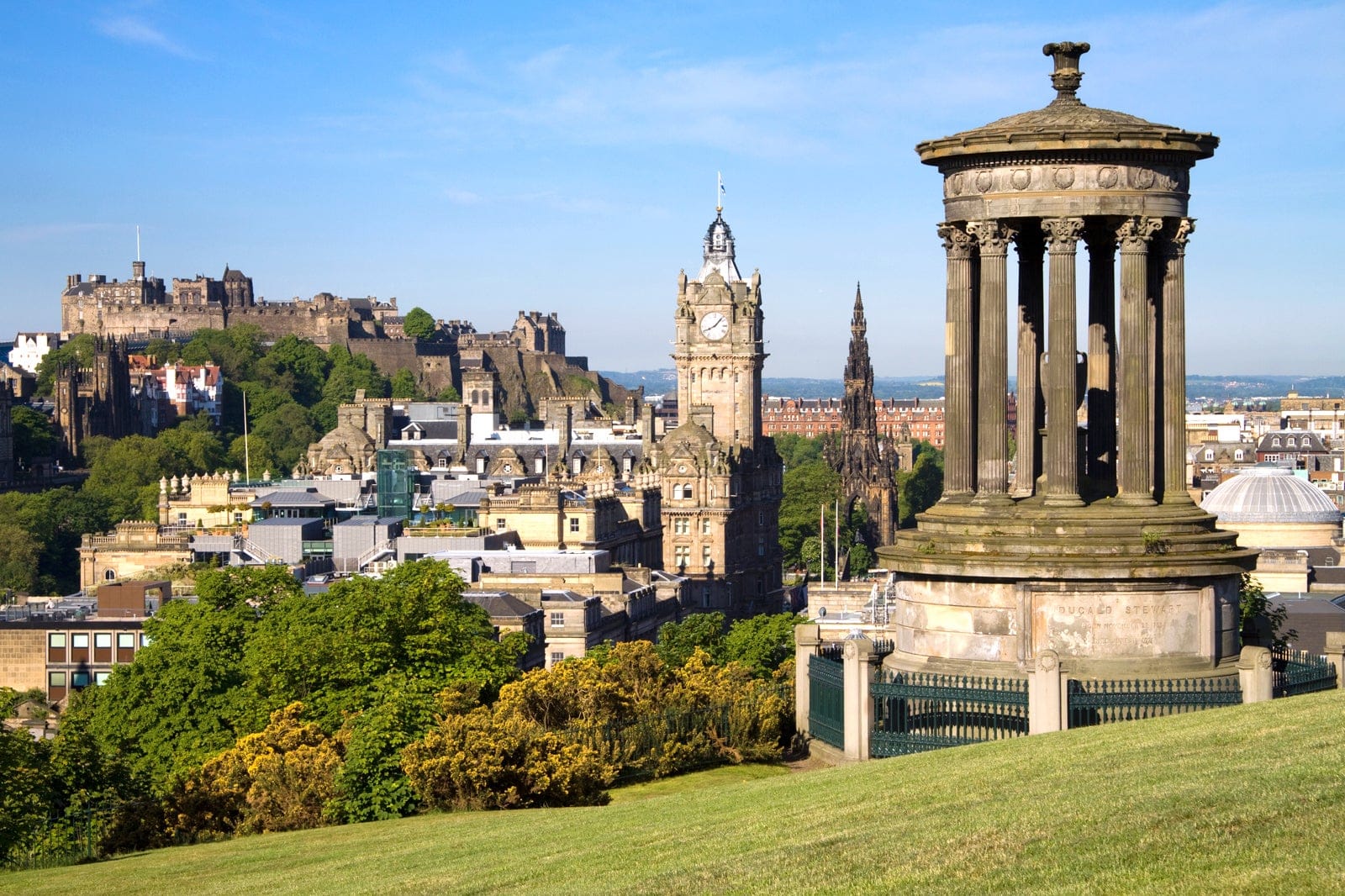 Viaje na Arquitetura de Edimburgo, na Escócia | Calton Hill.