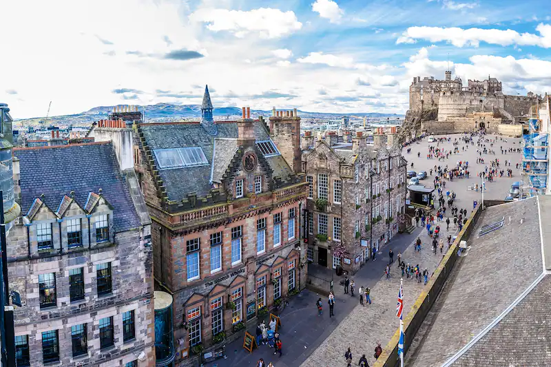 Viaje na Arquitetura de Edimburgo, na Escócia | Royal Mile.