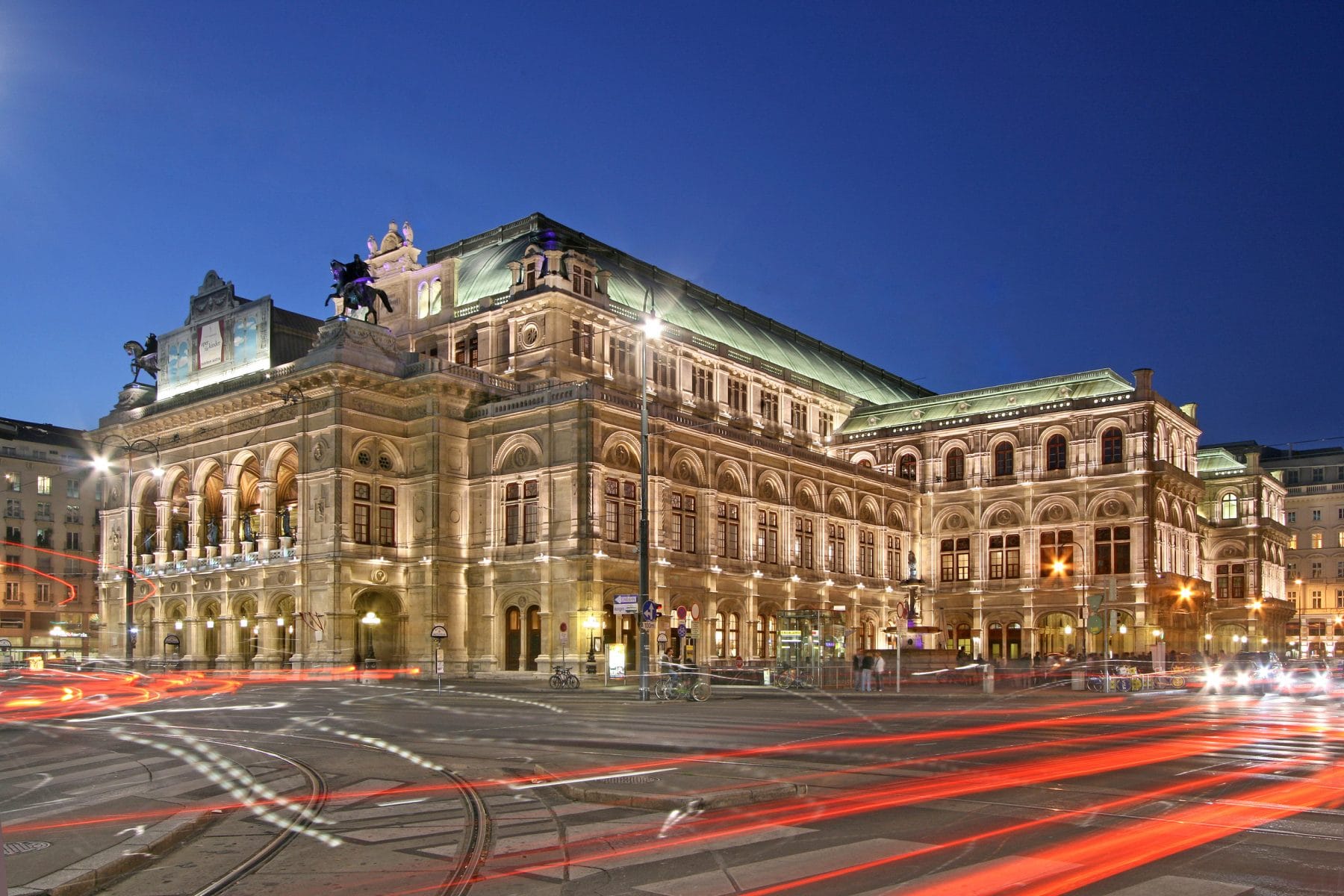 Ópera de Viena (Wiener Staatsoper), uma das principais casas de ópera do mundo.