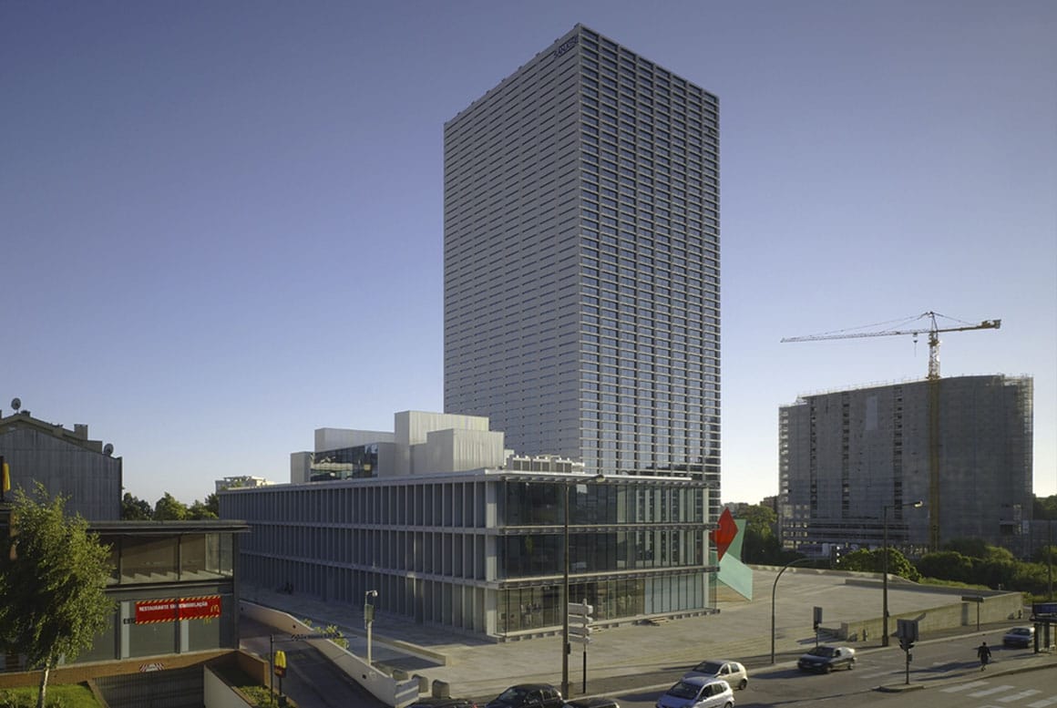 Torre Burgo, projeto de Souto de Moura (1991)