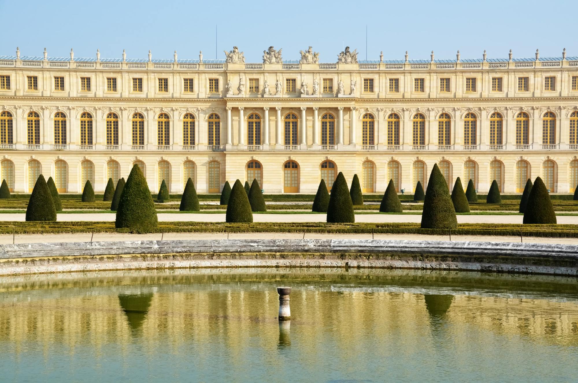 Arquitetura Barroca no Mundo: Palácio de Versalhes, França.