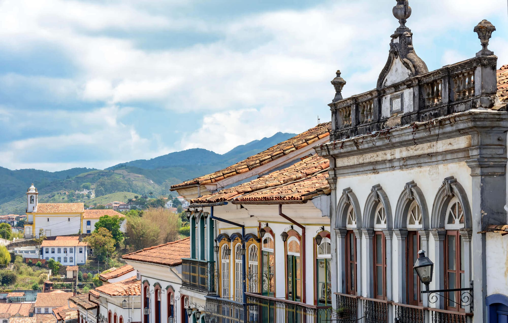 Arquitetura Barroca no Brasil: Cidade de Ouro Preto, Minas Gerais.