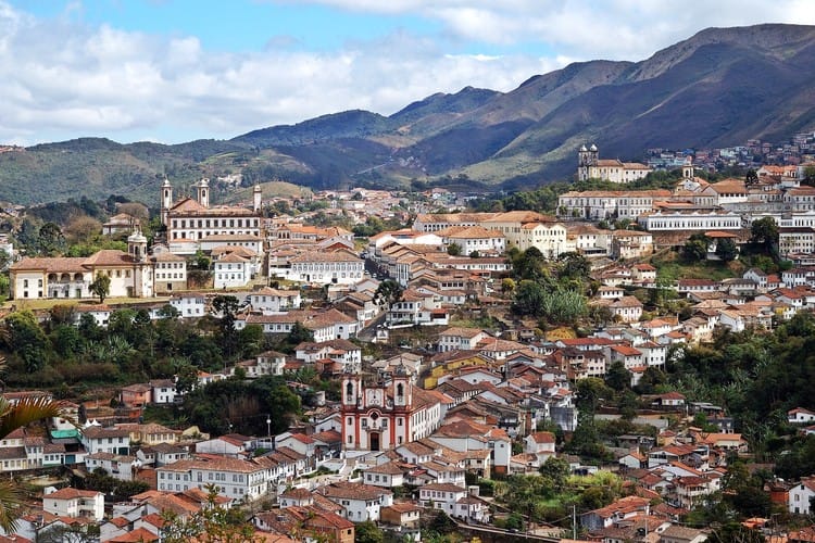 Arquitetura Barroca no Brasil: Cidade de Ouro Preto, Minas Gerais.