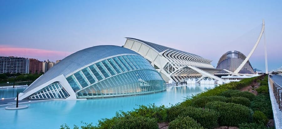 Santiago Calatrava | Cidade das Artes e das Ciências, em Valência, Espanha.